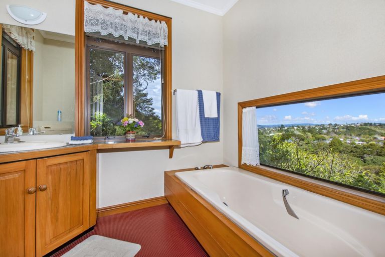 Photo of property in 68 Ngahere Drive, Horahora, Whangarei, 0110