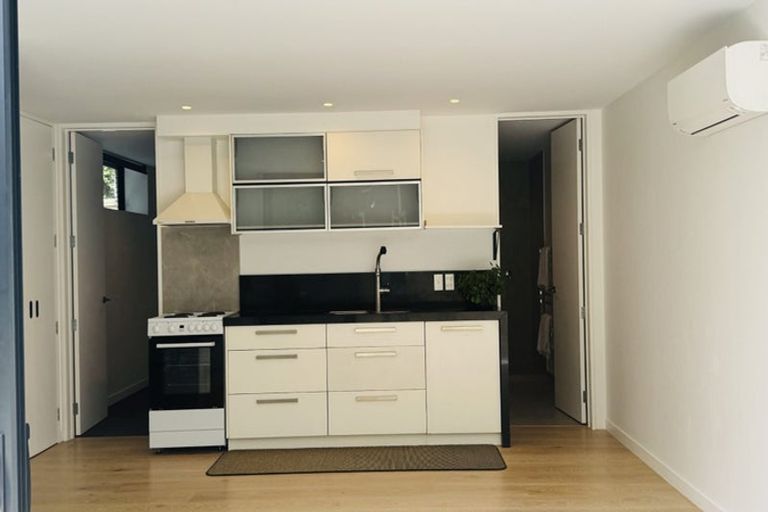 Photo of property in 1/324 Beach Road, Campbells Bay, Auckland, 0630