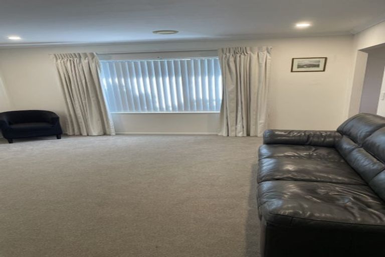Photo of property in 68 Kapanui Road, Waikanae, 5036