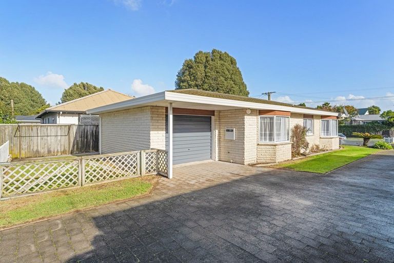 Photo of property in 31 Fitzroy Road, Fitzroy, New Plymouth, 4312