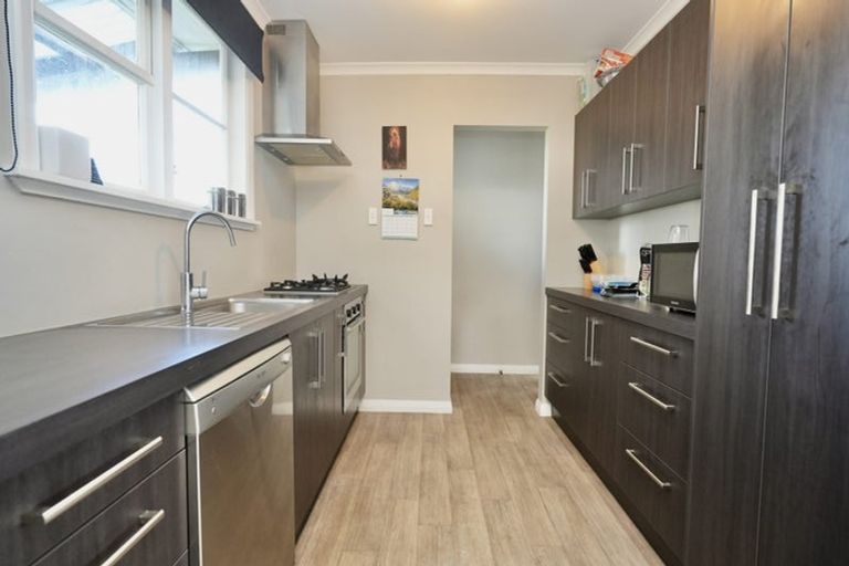 Photo of property in 8 Bristol Crescent, Roslyn, Palmerston North, 4414