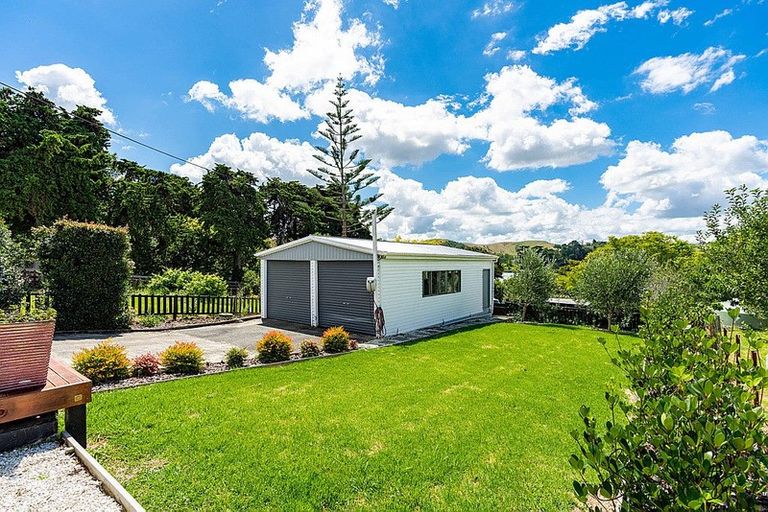 Photo of property in 4 Bonham Street, Pahi, Paparoa, 0571