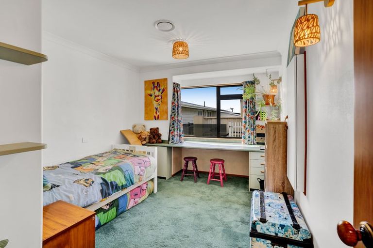 Photo of property in 3 Fairfax Terrace, Frankleigh Park, New Plymouth, 4310