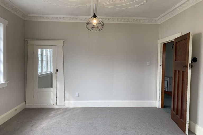 Photo of property in 27 Miro Street, Takaro, Palmerston North, 4410