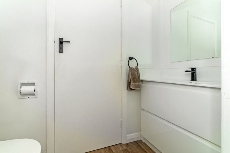 Photo of property in 13 Turenne Street, Inner Kaiti, Gisborne, 4010