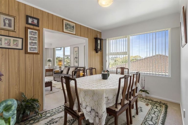 Photo of property in 42 Juniper Road, Sunnynook, Auckland, 0620