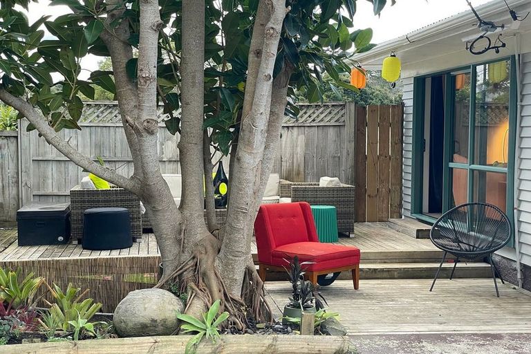Photo of property in 99 Old Onerahi Road, Onerahi, Whangarei, 0110