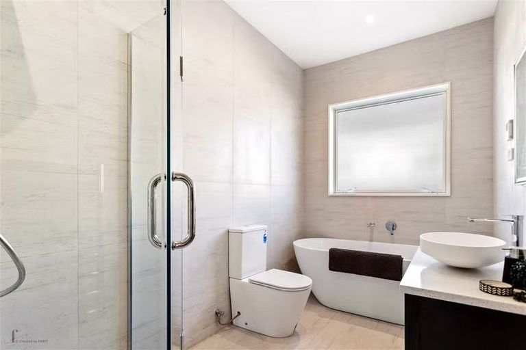 Photo of property in 4 Cutfield Lane, Kumeu, 0810