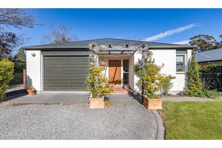 Photo of property in 7b Bay Road, Oxford, 7430