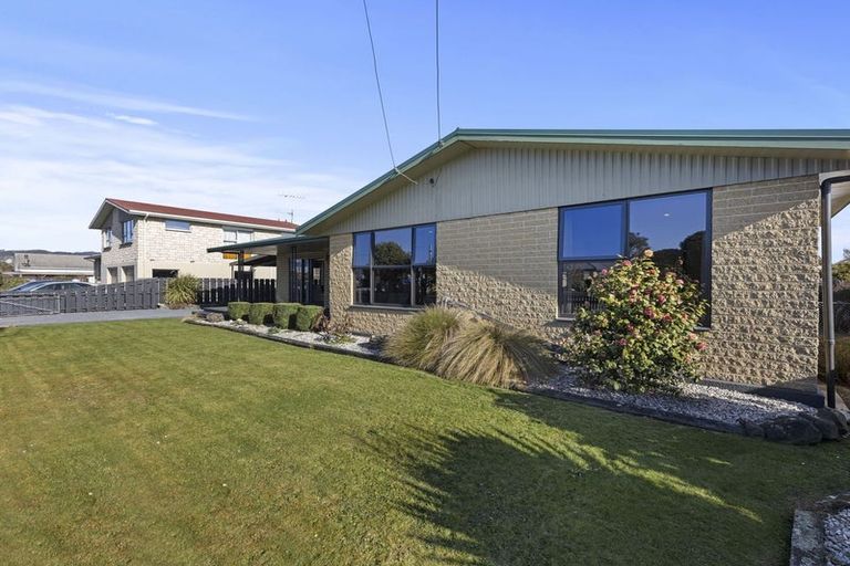 Photo of property in 15 Cross Street, Milton, 9220