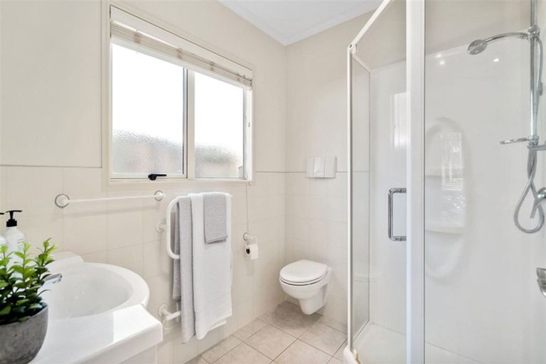 Photo of property in 51 Gravatt Road, Papamoa Beach, Papamoa, 3118