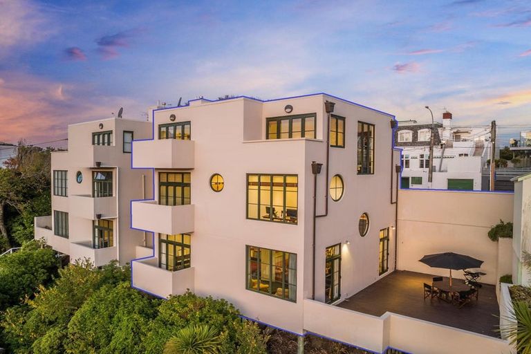 Photo of property in 12 Upland Road, Kelburn, Wellington, 6012