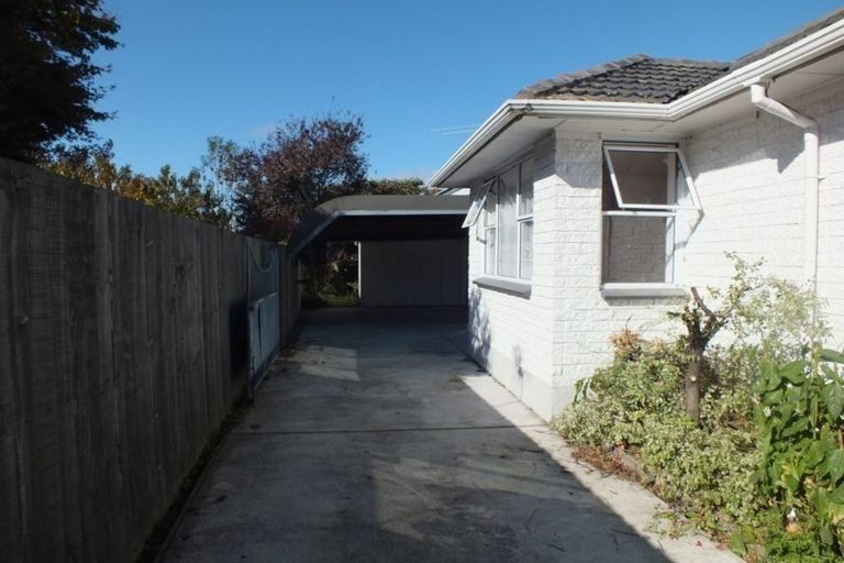 Photo of property in 19 Solway Avenue, Ilam, Christchurch, 8041