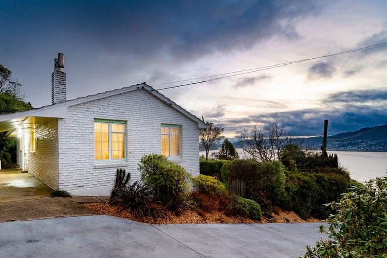 Photo of property in 21 Jane Street, Macandrew Bay, Dunedin, 9014