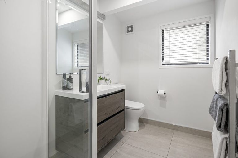 Photo of property in 109 Takahe Road, Titirangi, Auckland, 0604