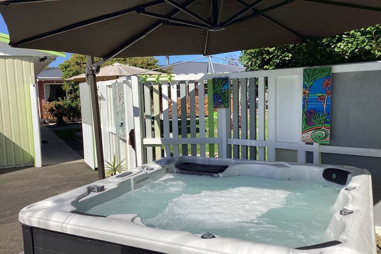 Photo of property in 17 Hinaki Street, Inner Kaiti, Gisborne, 4010