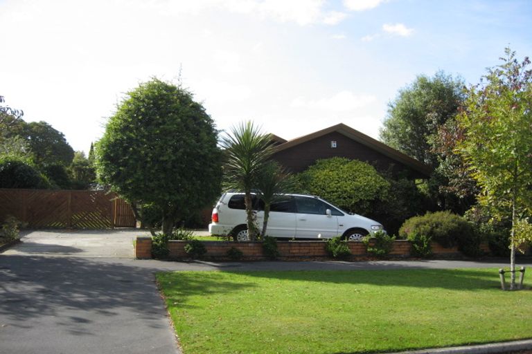 Photo of property in 30 Montclare Avenue, Ilam, Christchurch, 8041