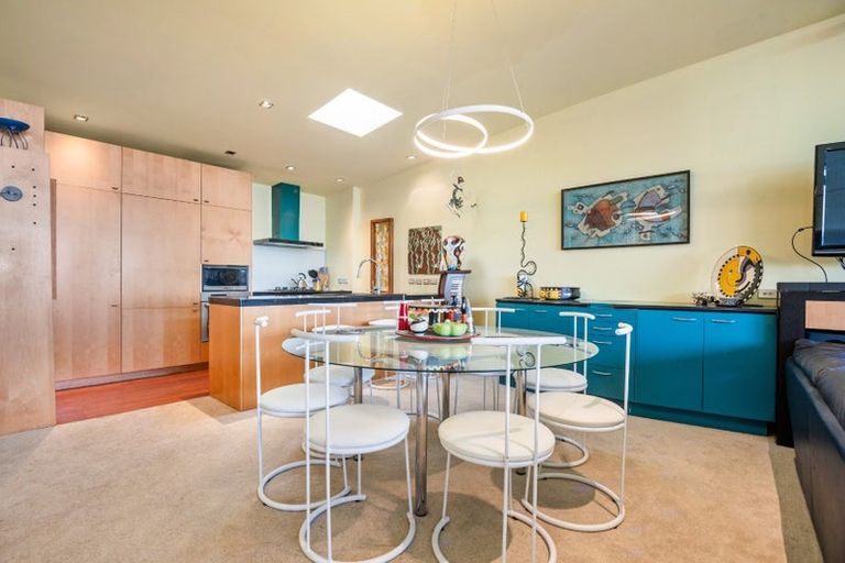 Photo of property in Ocean Breeze Apts, 19107/87 Clyde Road, Browns Bay, Auckland, 0630