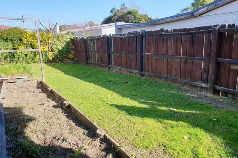 Photo of property in 23 Barron Crescent, Fenton Park, Rotorua, 3010