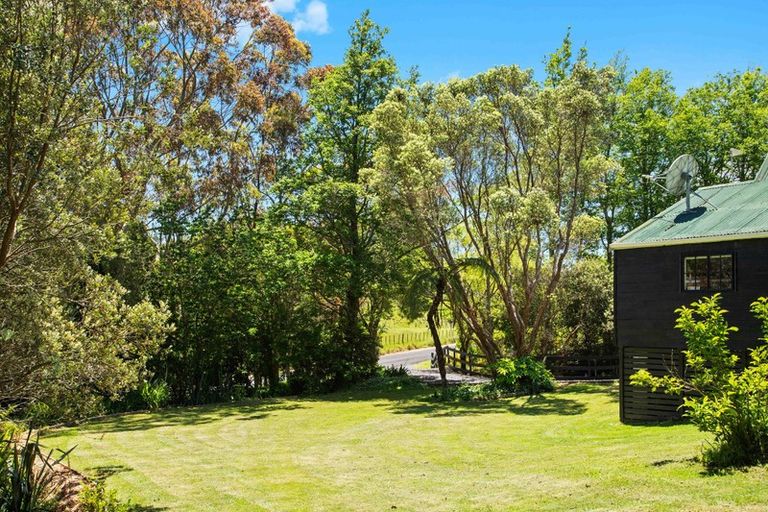 Photo of property in 865 Waikaretu Valley Road, Glen Murray, Tuakau, 2695