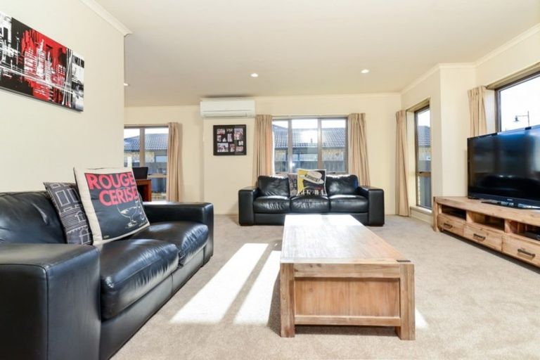 Photo of property in 107 Barrington Drive, Huntington, Hamilton, 3210