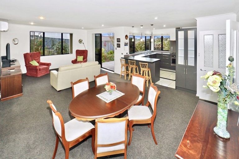 Photo of property in 10 Allanah Place, Te Puke, 3119