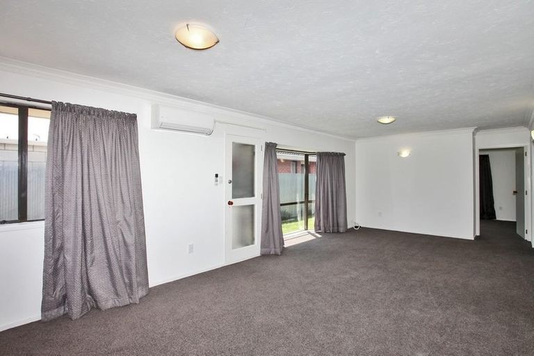 Photo of property in 2/26 Strickland Street, Sydenham, Christchurch, 8023