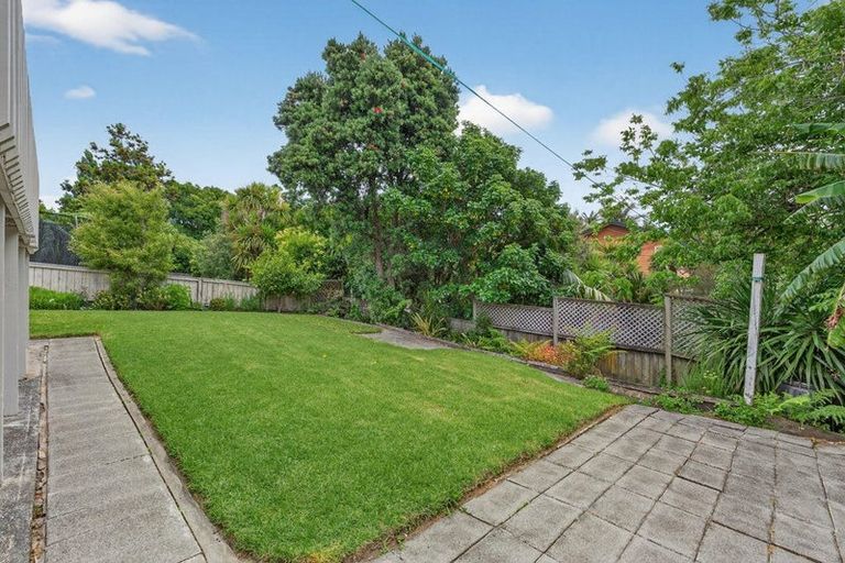 Photo of property in 51a Glendale Road, Glen Eden, Auckland, 0602