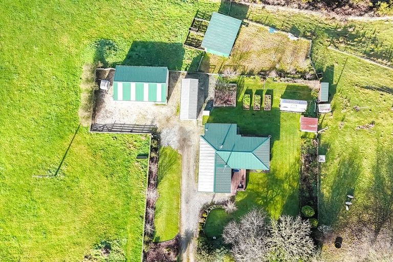 Photo of property in 7 Somerville Road, Mawheraiti, Reefton, 7895