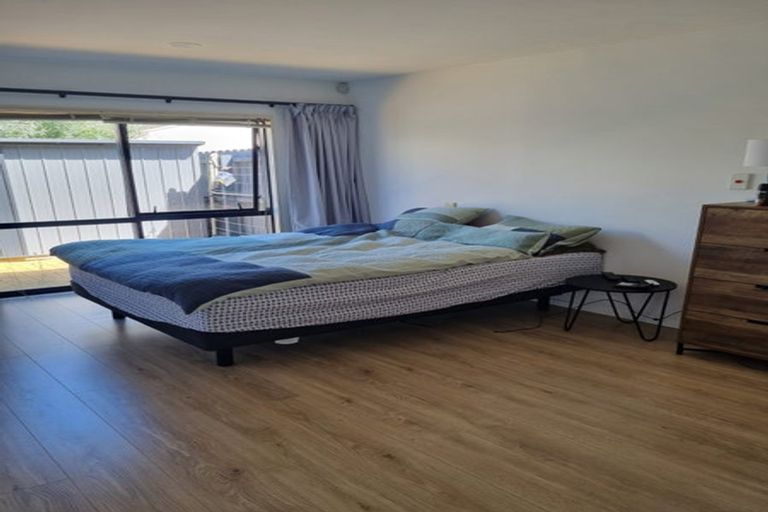 Photo of property in 6 Els Close, Golflands, Auckland, 2013