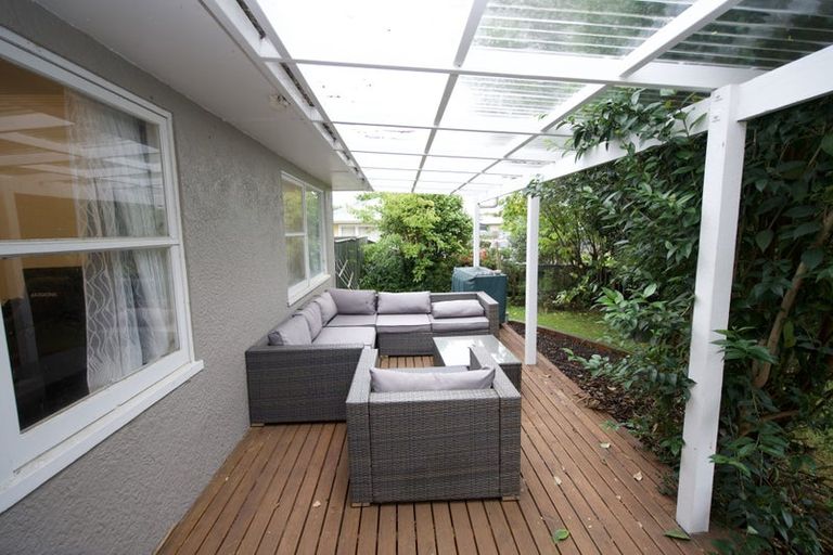 Photo of property in 9 Waterford Place, Westbrook, Palmerston North, 4412