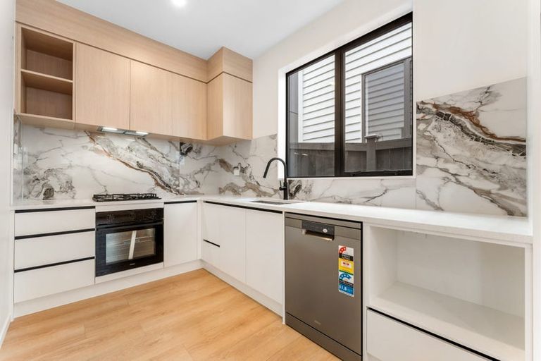 Photo of property in 4/44 Abercrombie Street, Howick, Auckland, 2014