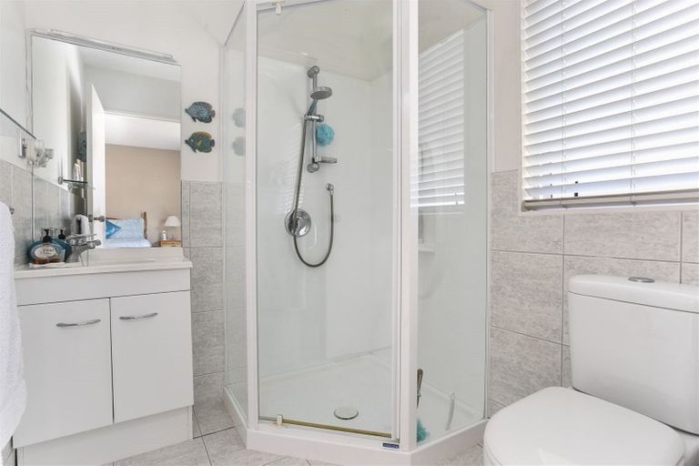 Photo of property in 1/32 Nile Road, Milford, Auckland, 0620