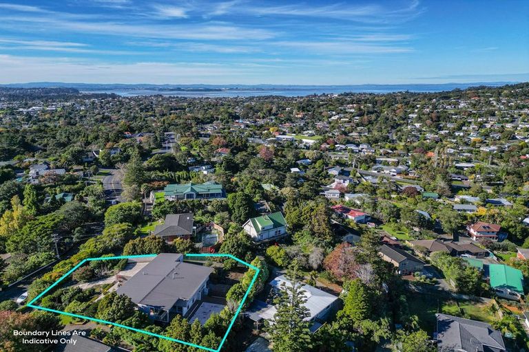 Photo of property in 71 Pleasant Road, Glen Eden, Auckland, 0602