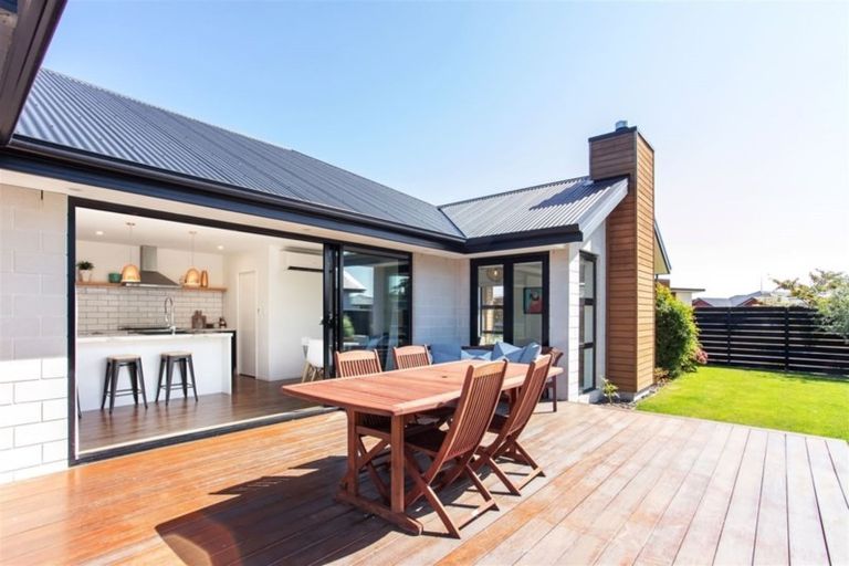 Photo of property in 32 Bronco Drive, Aidanfield, Christchurch, 8025