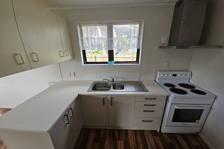 Photo of property in 1/27 Silver Creek Road, Weymouth, Auckland, 2103