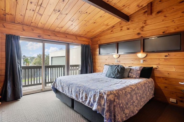 Photo of property in 56 Makora Road, Massey, Auckland, 0614