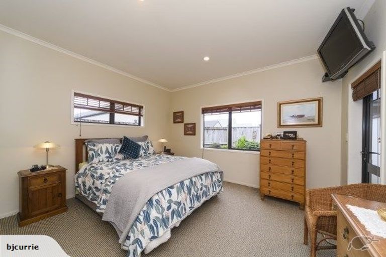 Photo of property in 45 Fitchett Street, Palmerston North, 4410