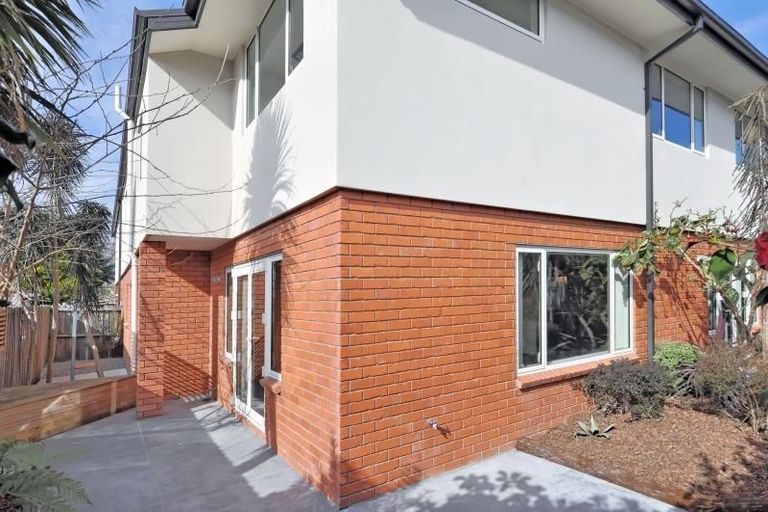 Photo of property in 21 Cadogan Street, Sydenham, Christchurch, 8023