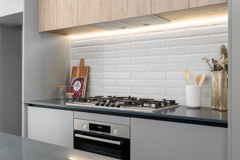 Photo of property in 3/64 Banbury Crescent, Fairfield, Hamilton, 3214