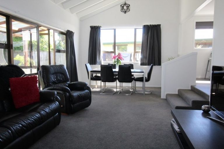 Photo of property in 25 Smith Street, Waimate, 7924