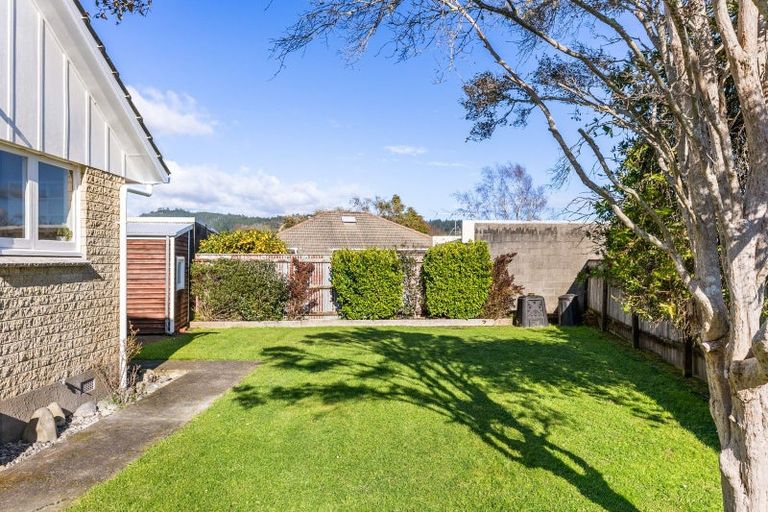 Photo of property in 20 Parera Grove, Heretaunga, Upper Hutt, 5018