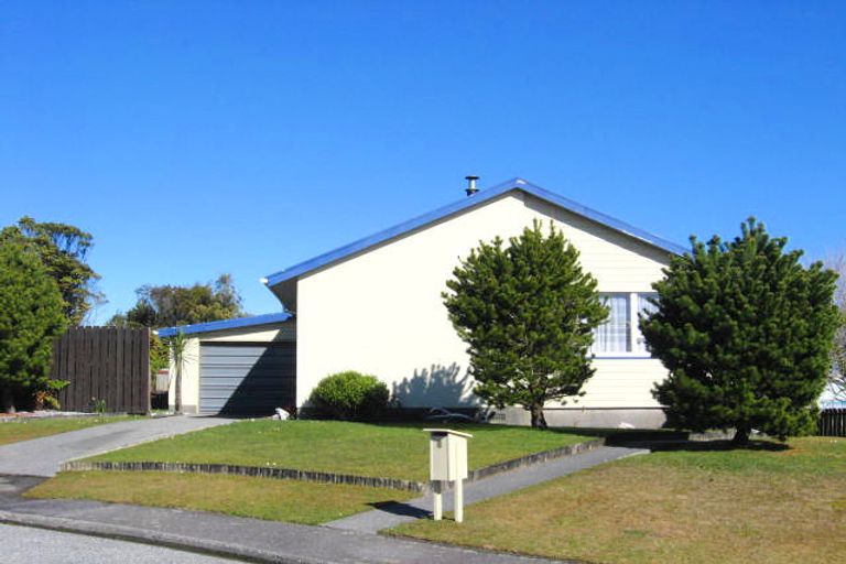 Photo of property in 8 Arnott Heights East, Greymouth, 7805