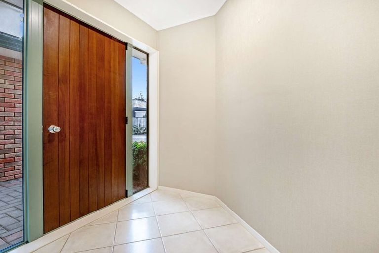 Photo of property in 24 Caulfield Place, Pukehangi, Rotorua, 3015