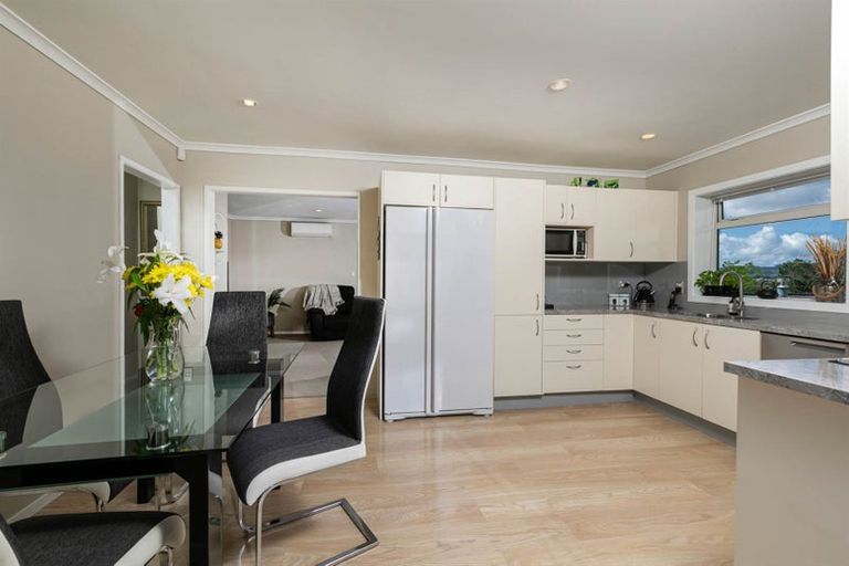 Photo of property in 59 Spence Road, Henderson, Auckland, 0612