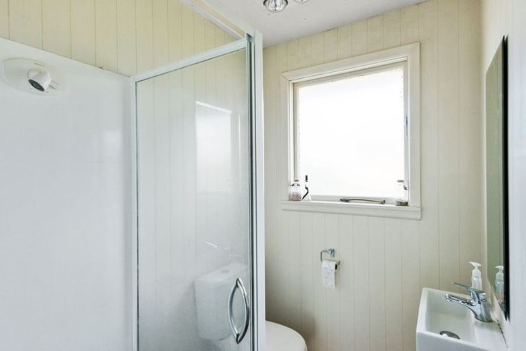 Photo of property in 2/60 Avalon Street, Richmond, Christchurch, 8013