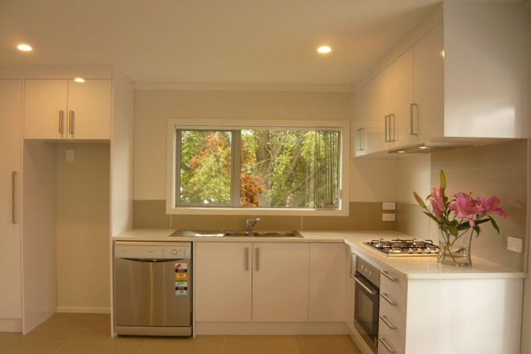 Photo of property in 2/17 Jones Crescent, Melville, Hamilton, 3206