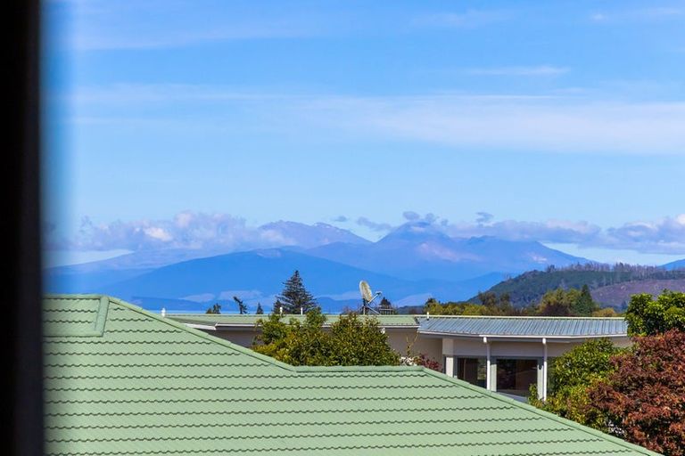 Photo of property in 2/2 Rhodes Fall, Rangatira Park, Taupo, 3330