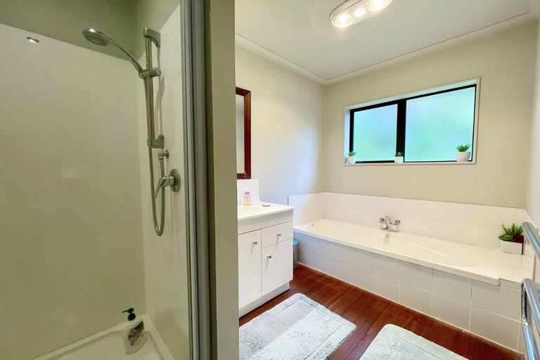 Photo of property in 10a Kororako Grove, Whalers Gate, New Plymouth, 4310