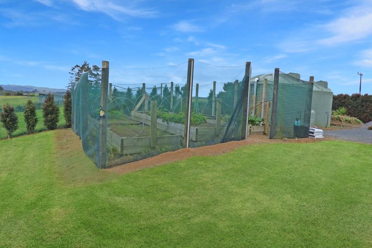 Photo of property in 870 Pungaere Road, Waipapa, 0295